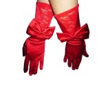 Красные атласные перчатки, декорированные кружевом - Перчатки