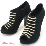 Черные ботильоны на декоративной шнуровке на устойчивом каблуке - Обувь женская