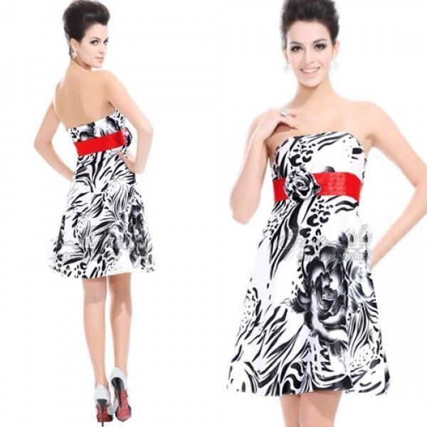 Купить онлайн Коктейльное платье с ярким принтом и открытой спиной фото цена акция распродажа