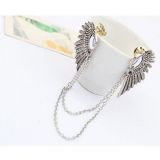 Золотистое ожерелье с крылышками - Подвески и ожерелья