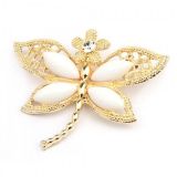 Золотистая брошь в форме бабочки - Украшения и броши